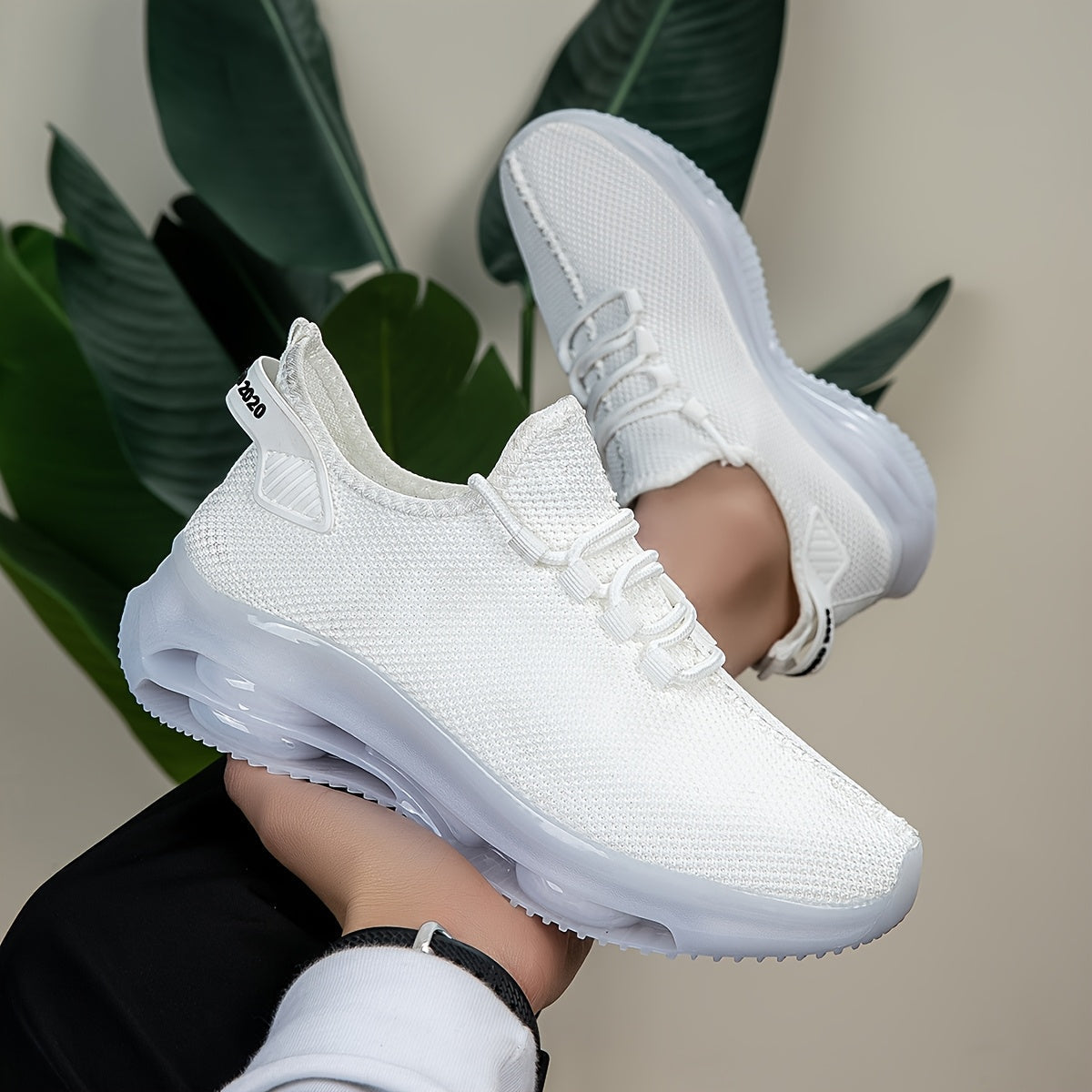 Nova Breeze knitted trainer