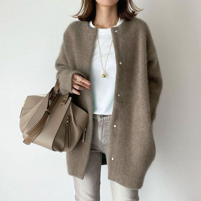 Sila | Elegant Cardigan with Classic Design