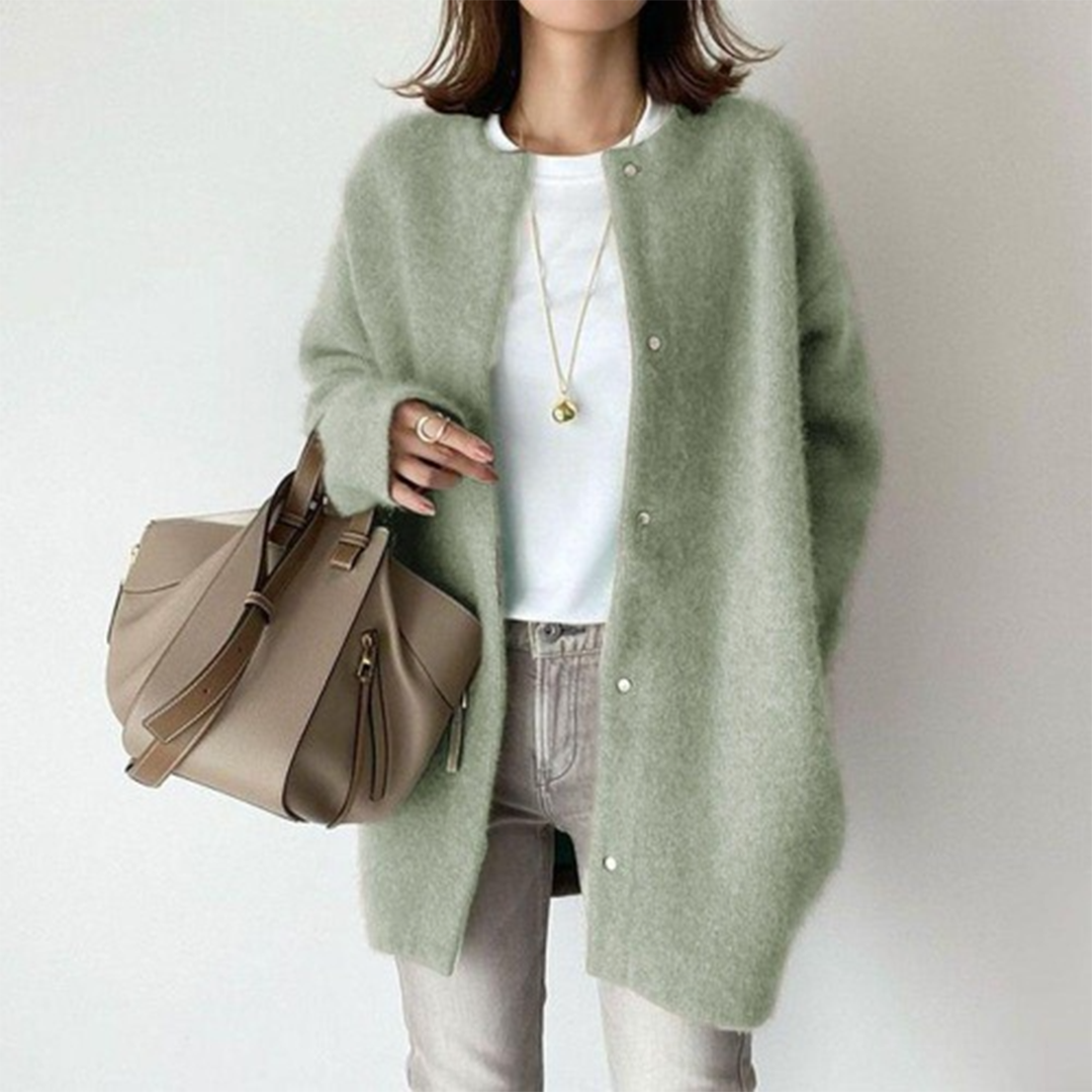 Sila | Elegant Cardigan with Classic Design